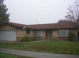 2717 Driftwood Dr, Madera, CA 93637