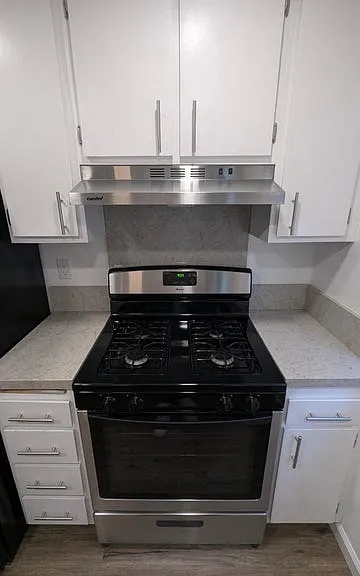 2260 N Indian Canyon Dr #B — Photo 8