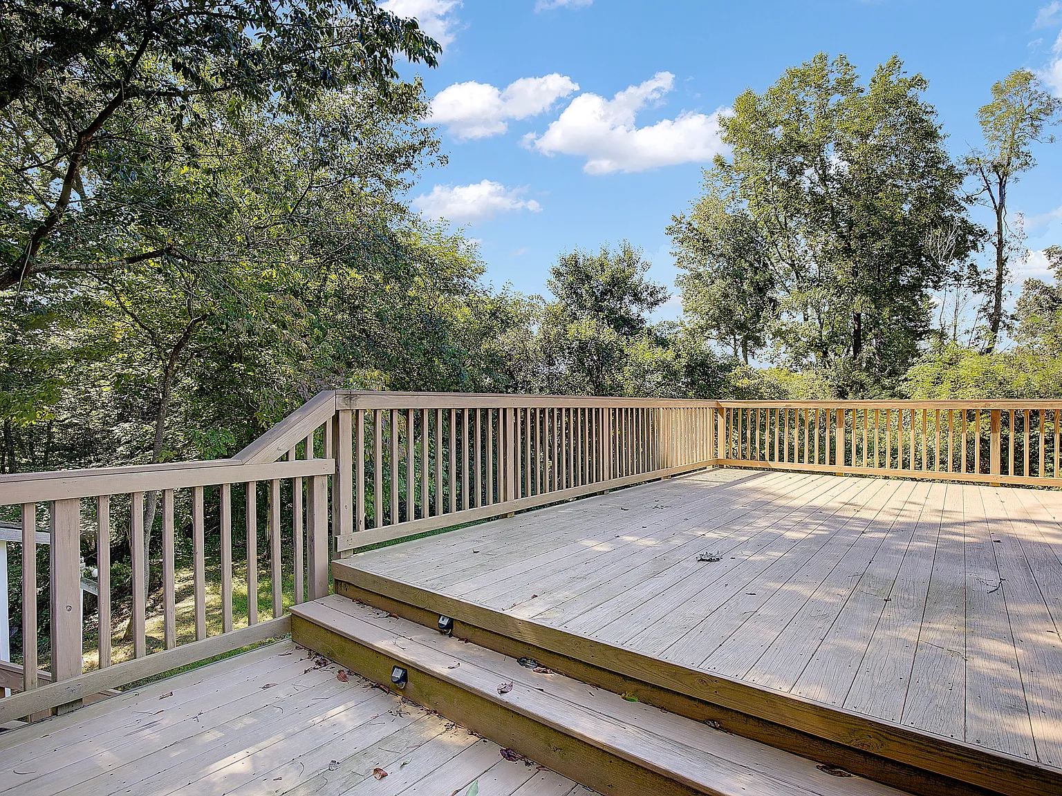 5 bed, 2258 sqft, $3,400 — Photo 3