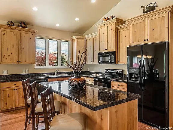 1314 N Montreux Dr — Photo 24