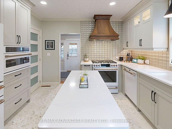 4th image of 57 Queen St