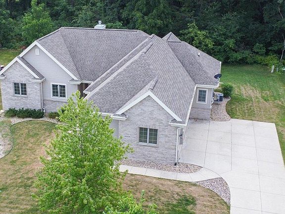 3rd image of 9209 Ashworth Dr