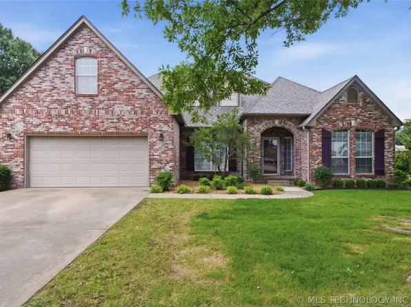 9119 N 132nd East Ave, Owasso, OK 74055