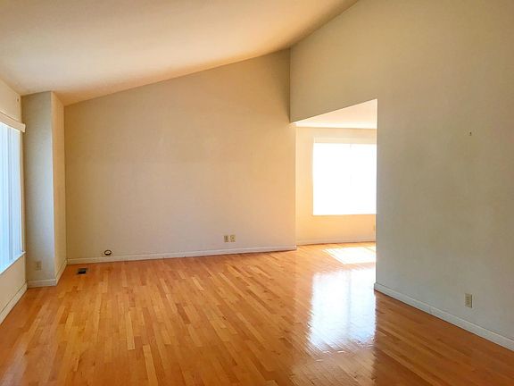 3rd image of 6372 Slida Dr