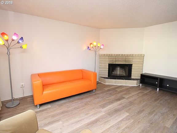 3rd image of 7101 NE 43rd St