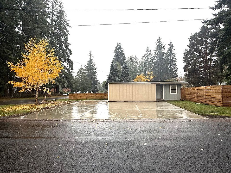 1st image of 12002 78th Ave E #A