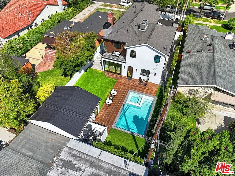 4153 Vantage Ave — Photo 68