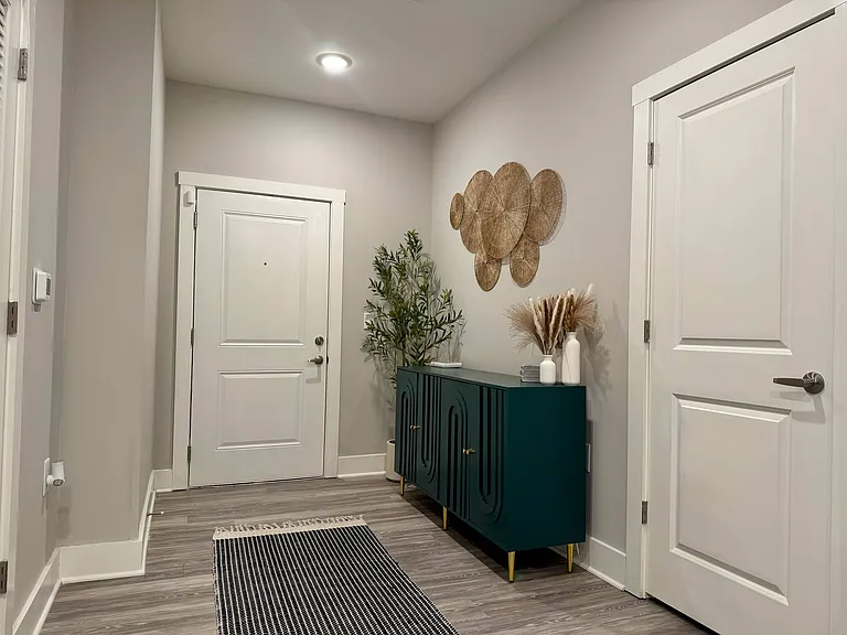 Pine Reserve Apartments — Photo 9