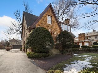 2325 Lake Ave, Wilmette, IL
