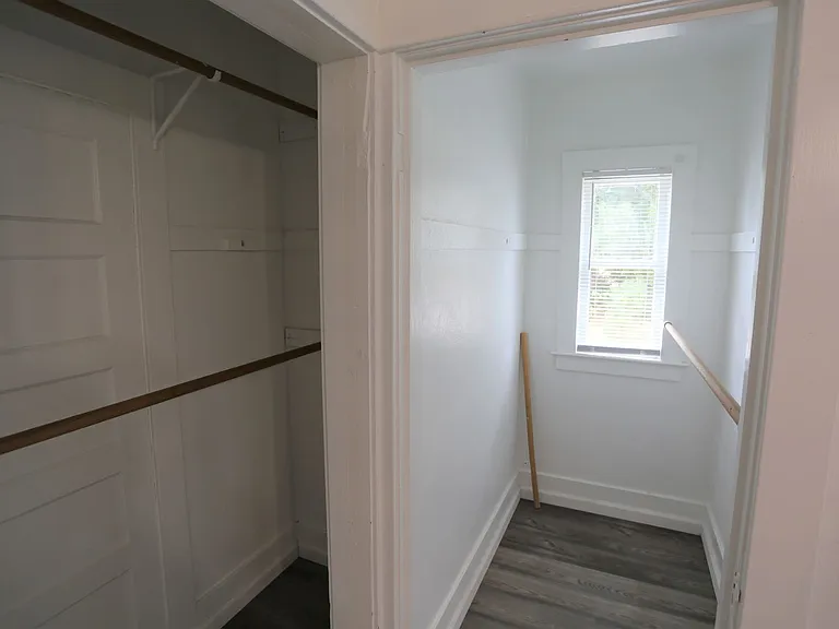 15901 W Stephens St — Photo 10
