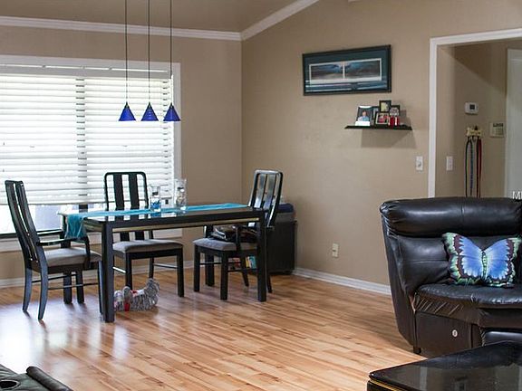 4th image of 4805 Amsbury Ct