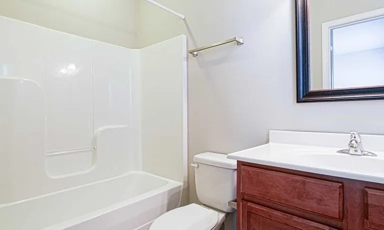 514 Broadridge Dr — Photo 7