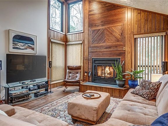 5th image of 8203 Stone River Ct