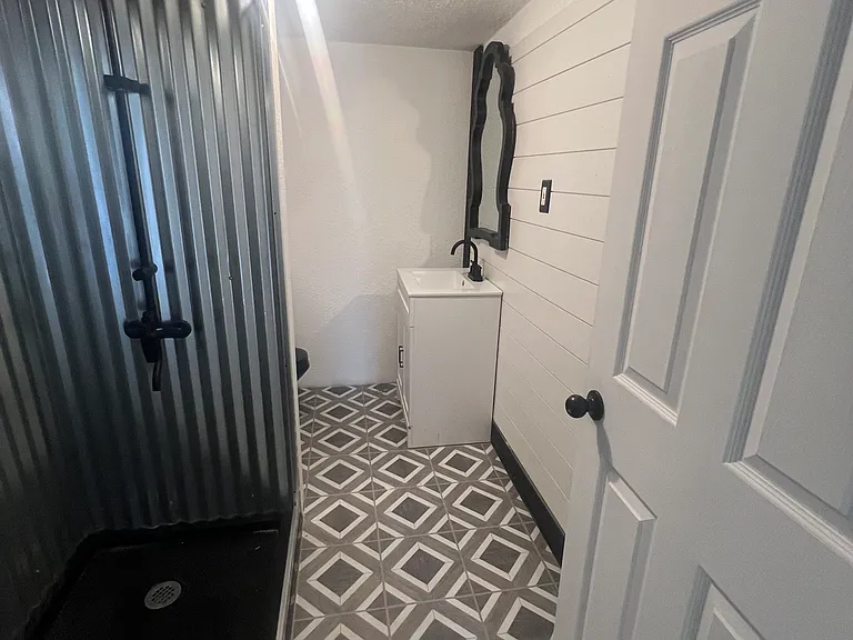 1307 Roy Ave #2 — Photo 8