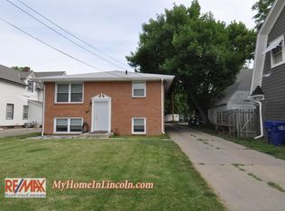 2736 D St, Lincoln, NE 68510