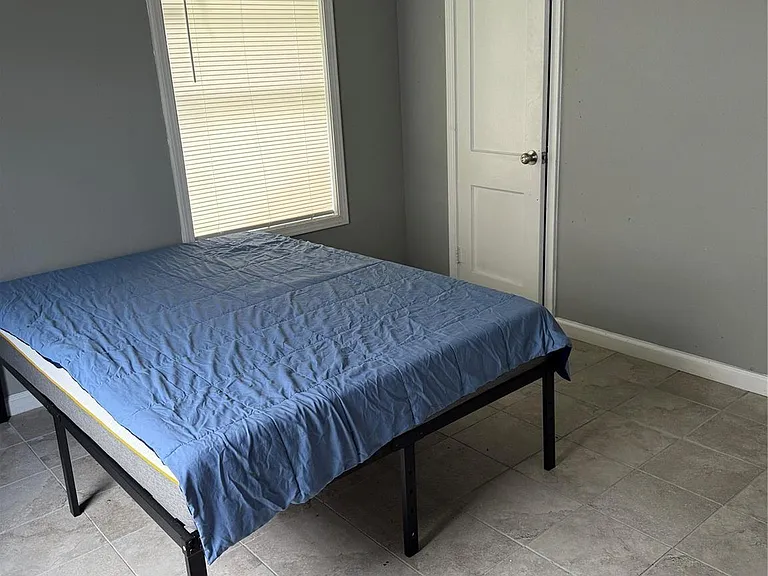 328 Garland St — Photo 7