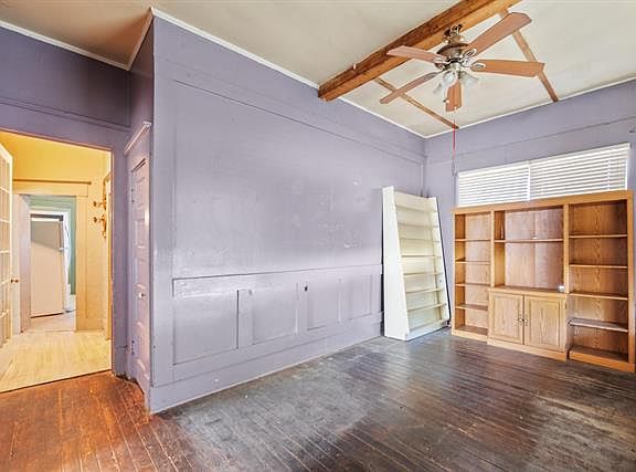 3rd image of 421 W Collin St