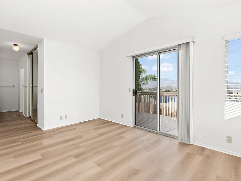 1719 Olamar Way — Photo 20
