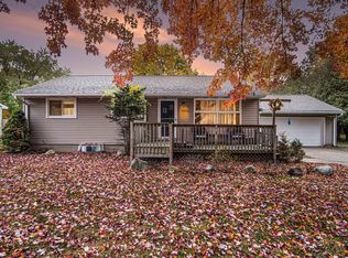 4756 Heinicke St, Norton Shores, MI