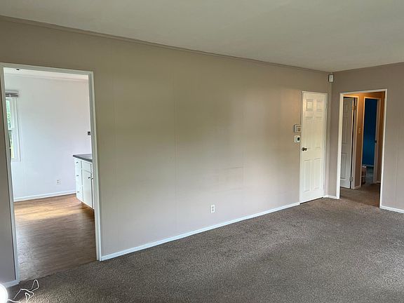 4th image of 702 Pinta Ave