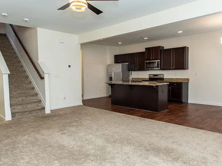 82 Fern Walk — Photo 4