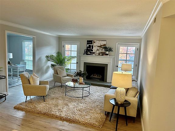 3rd image of 15593 Bedford Forge Dr APT 9