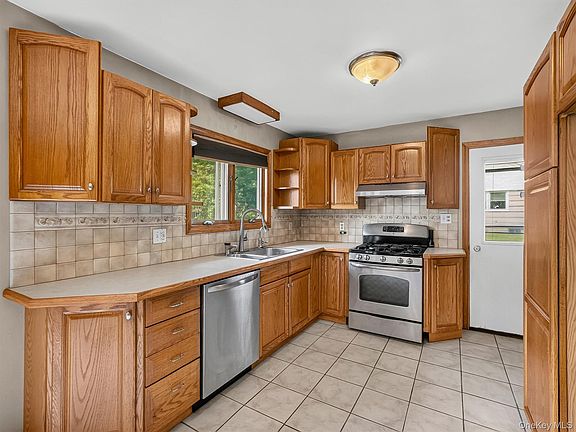 2nd image of 12 Elmwood Drive