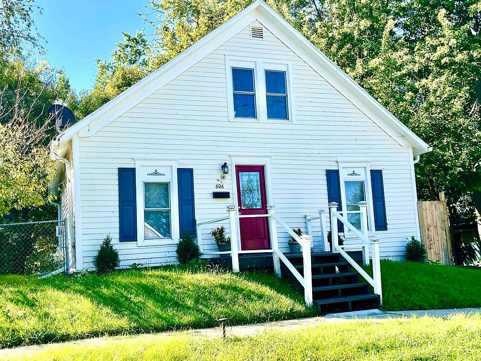 1st image of 606 W Adams Ave