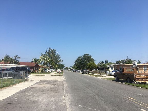5th image of 2450 NW 4th Ct