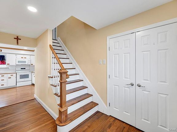 5th image of 30 County Line Road