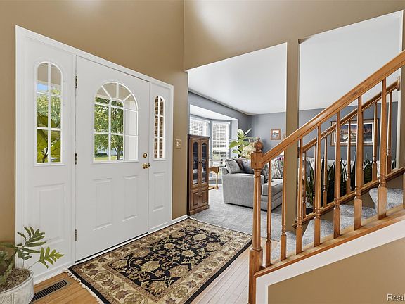 2nd image of 6263 Shadetree Ct