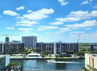 Alexander Towers, Hollywood, FL 33019