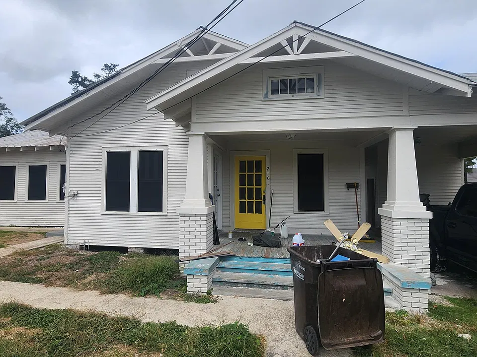 216 Blanchard St