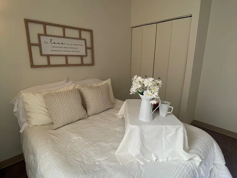 716 Washington Pl — Photo 18