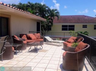 330 SE 19th Ave APT B, Deerfield Beach, FL 33441