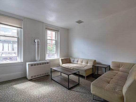 4th image of 136 Washington St #1B-1Ba-1000Sqft