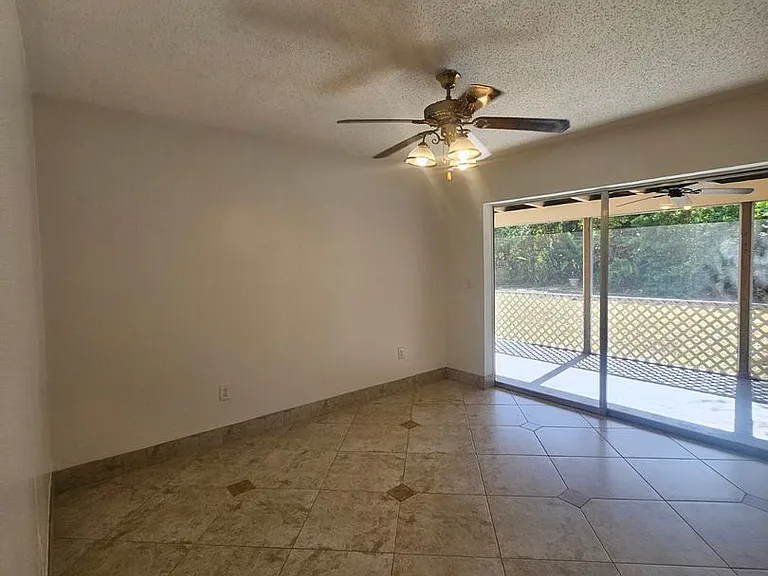 1225 Armsdale Ave — Photo 5