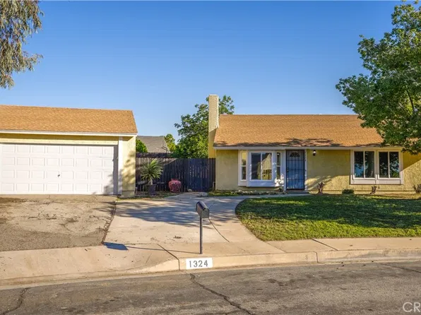 1324 W Morgan St, Rialto, CA 92376