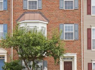 2569 Sutters Mill Dr, Herndon, VA