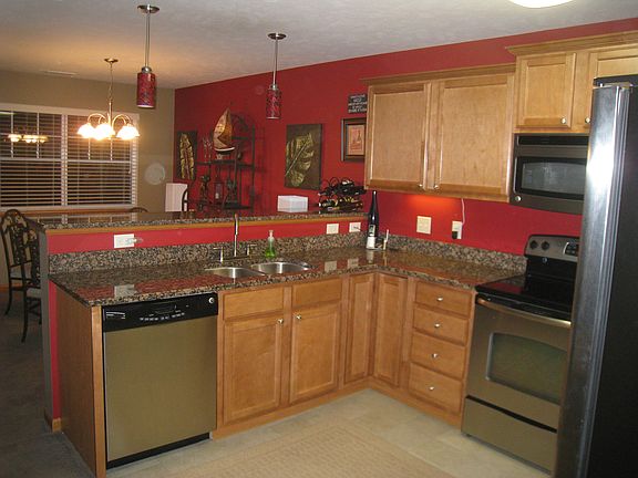 5th image of 11071 N 144th St