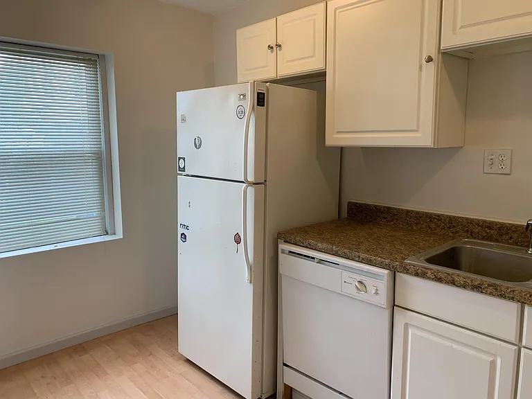 3401 Central St #101 — Photo 8