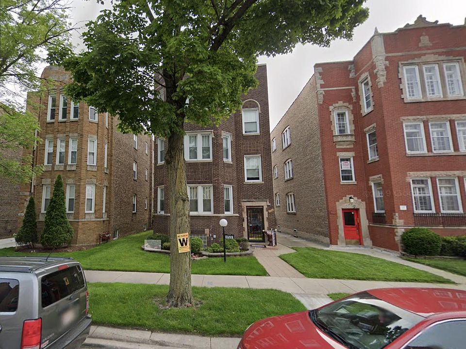 1st image of 8924 S Blackstone Ave #2