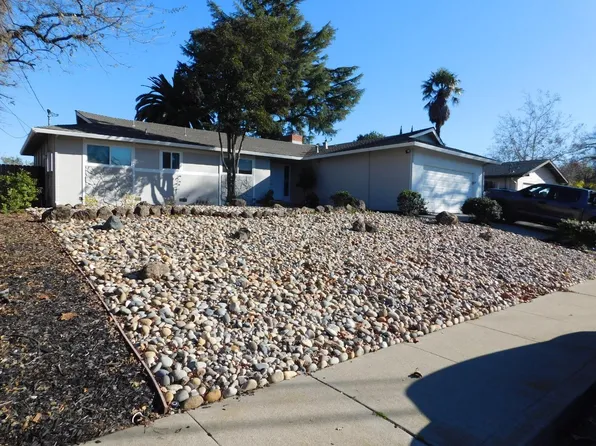1520 Arkell Rd, Walnut Creek, CA 94598
