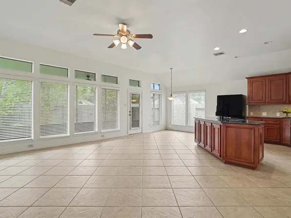 3124 Crystal Cascade Ln, League City, TX 77573