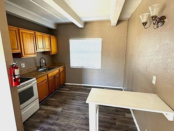 2nd image of 5261 Alhambra Dr APT 26