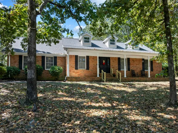 3504 Fairoaks Dr, Jasper, AL 35504