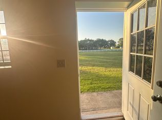 6911 Kari Ln #100, Richmond, TX 77469