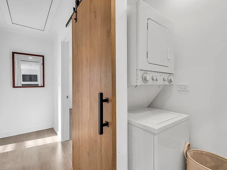 111 San Marco Dr — Photo 21