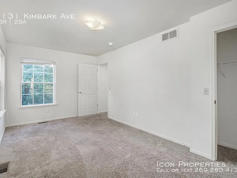 1131 Kimbark Ave — Photo 7