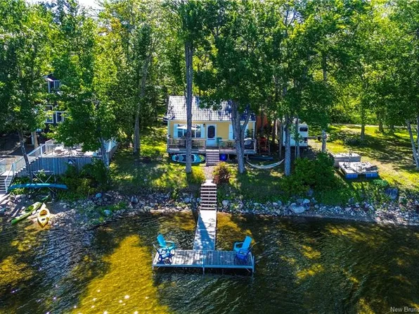 82 Cottage Ln, Prince William, NB E6K 3H5